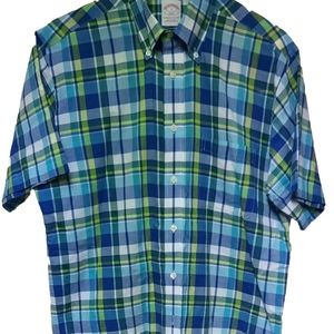 Mens Brooks Brothers Plaid Short Sleeved  Casual/Dress Shirt Size Small